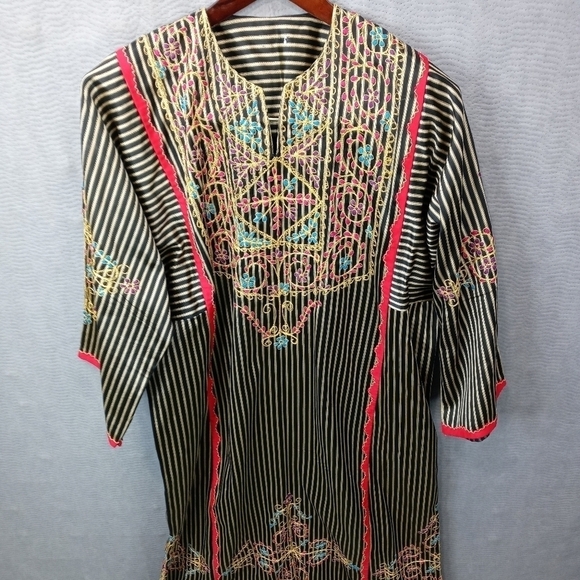Caftan tunic- Elaborate embroidery. Unisex. XL pit - Picture 1 of 11